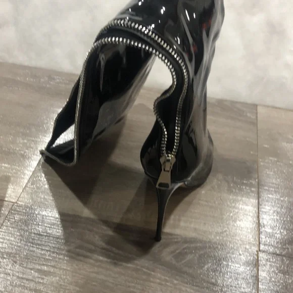 Black Patent Heeled Boots - Picture 5 of 5